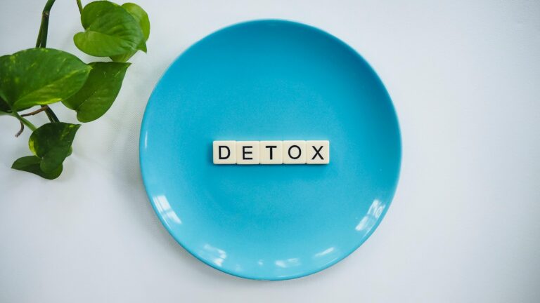 5 Best Diet Detoxes For Weight Loss